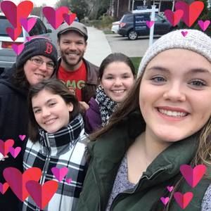 Meet your Posher, Dena